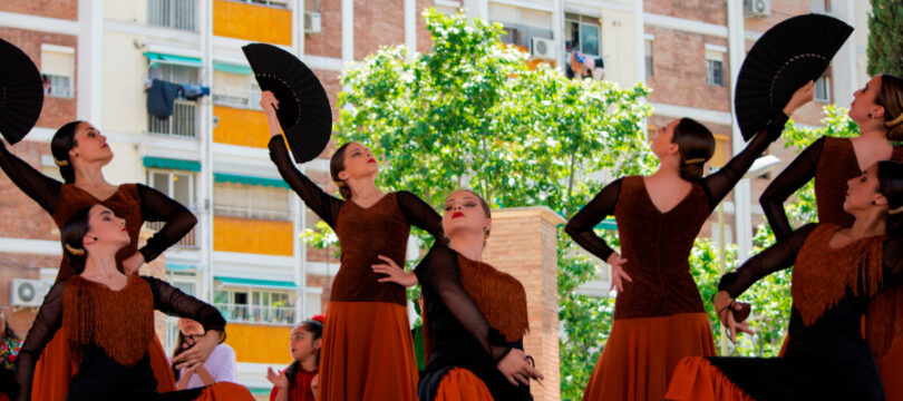 Las Academias bailan en el festival d'art flamenc de Catalunya a Cornellà de Llobregat.