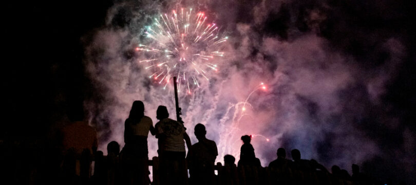 Gran espectacle piromusical de festa major, a Cornellà de Llobregat.